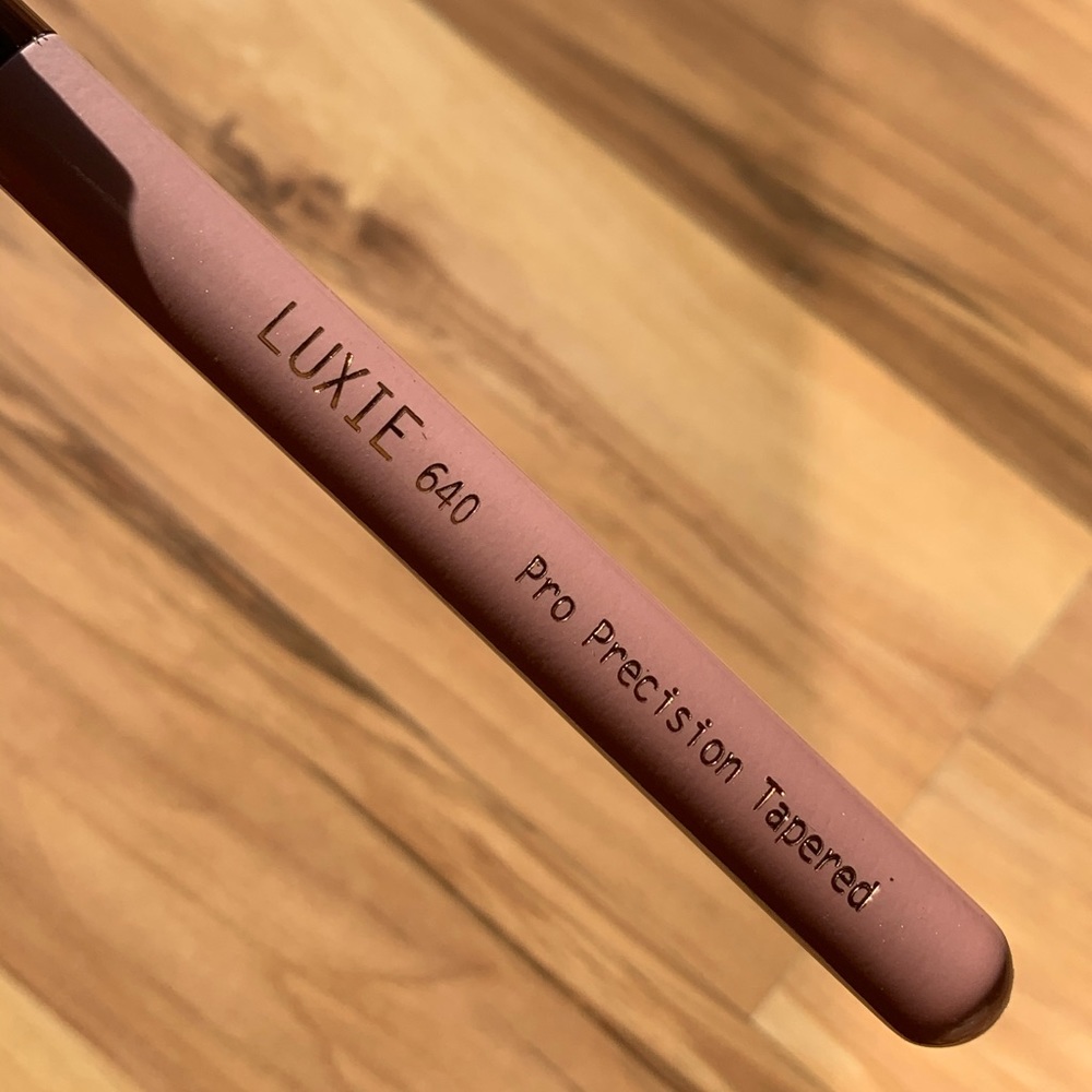 Luxie Tapered Brush